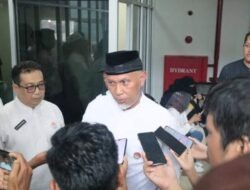 Bawaslu Usir Mobil Dinas Gubernur Sumbar Saat Pendaftaran Bakal Calon Legislatif