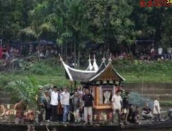 Meski Mendung, Potang Balimau 2024 Berlangsung Semarak