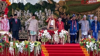 Panglima TNI Hadiri Upacara Penurunan Bendera Sang Merah Putih di Istana Negara, IKN/BPMI Setpres