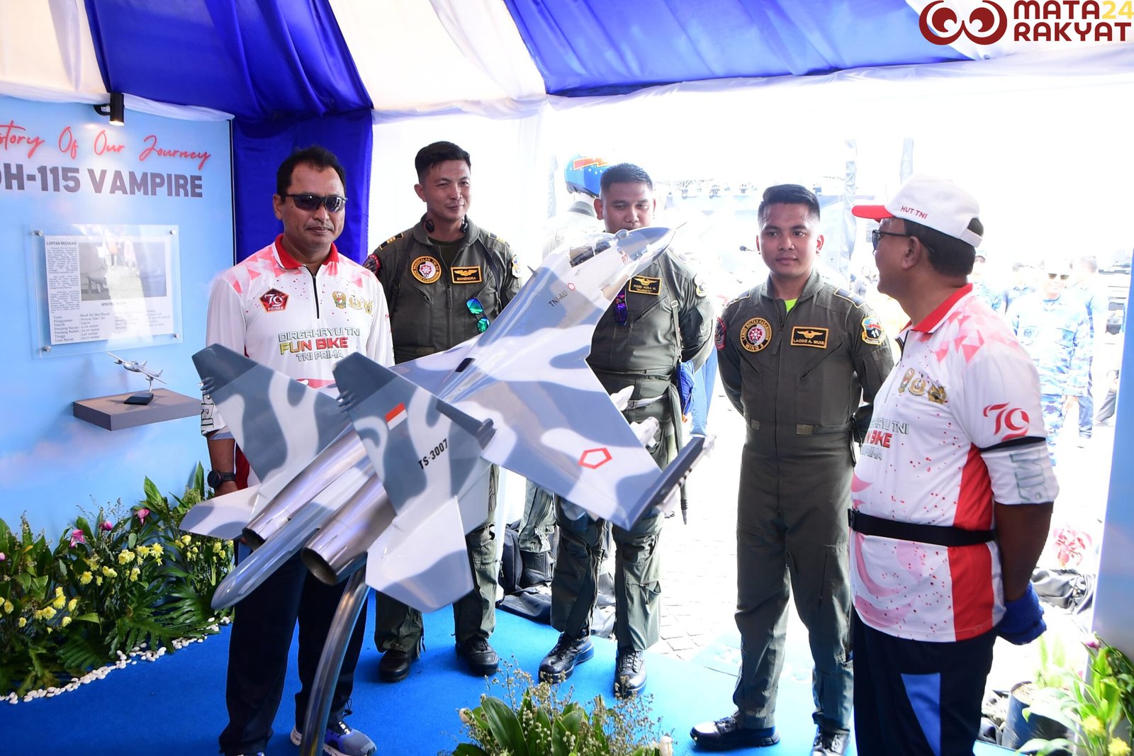 Kasau Tinjau Stand Skadron Udara 11 dan Skadron Udara 33 di TNI AU Fair 2024/Pen Hnd