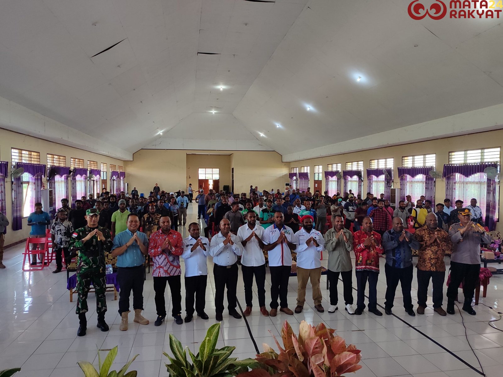 Dandim 1715/Yahukimo Hadiri Rapat Pleno Terbuka Rekapitulasi dan Penetapan DPT Pemilihan Gubernur dan Wakil Gubernur Papua/Pen Kodim 1715/Yahukimo