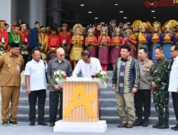 Panglima TNI Dampingi Presiden RI Resmikan Gedung AMANAH Youth Creative Hub