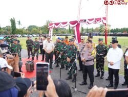 Panglima TNI Bersama Kapolri Memimpin Apel Gelar Pasukan Operasi Lilin 2024 di Bali