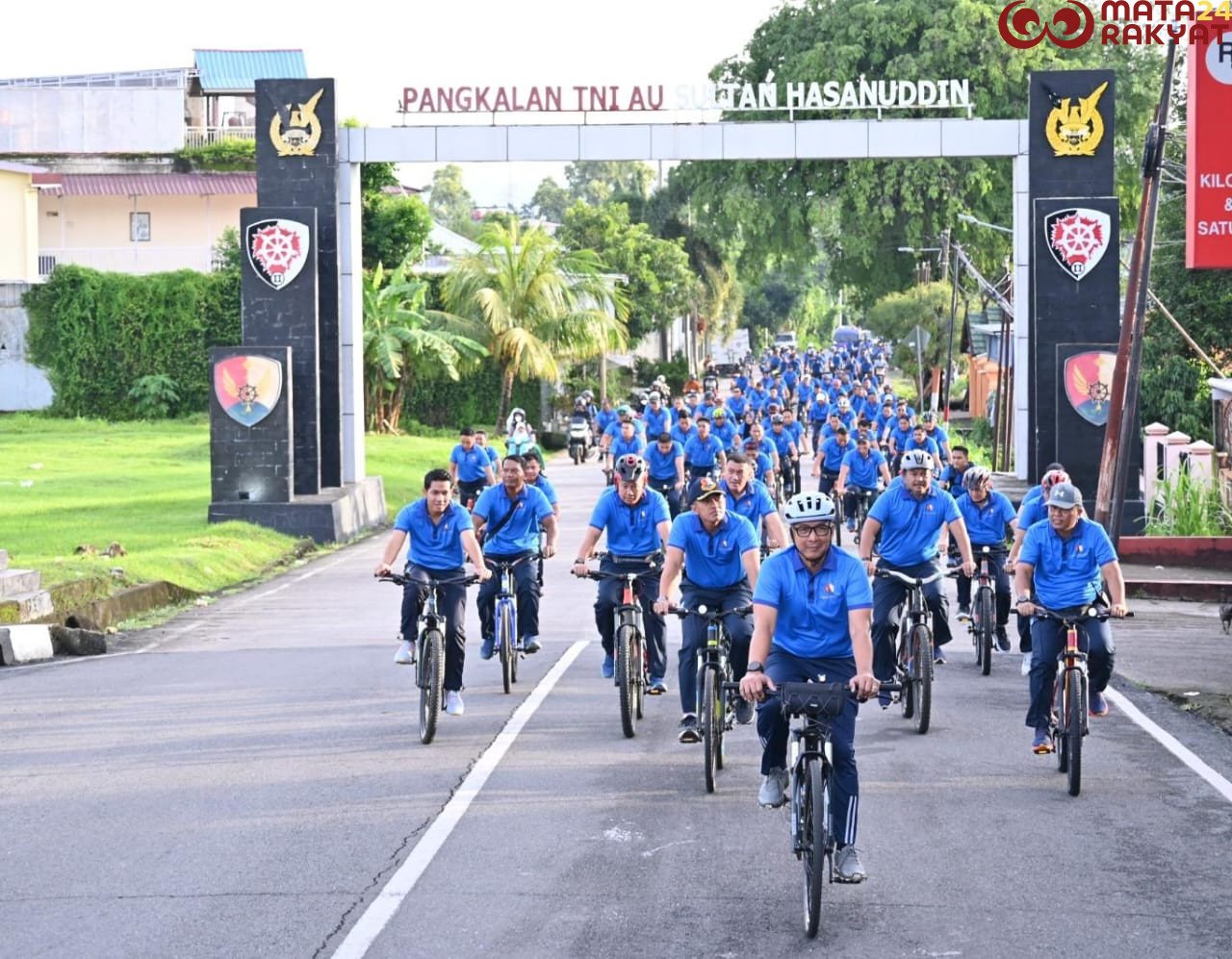 Danlanud Sultan Hasanuddin Olahraga Bersama Ribuan Prajuritnya/Pen Hnd