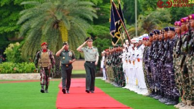 Panglima TNI Terima Kunjungan Kehormatan Kepala Staf Gabungan Angkatan Bersenjata RRT/Puspen TNI