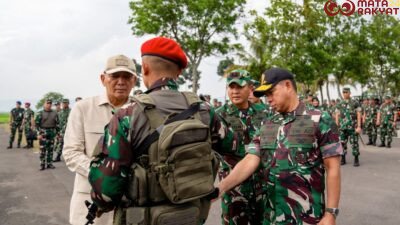 Panglima TNI Dampingi Menhan RI di Pusdiklatpassus Kopassus Batujajar/Puspen TNI