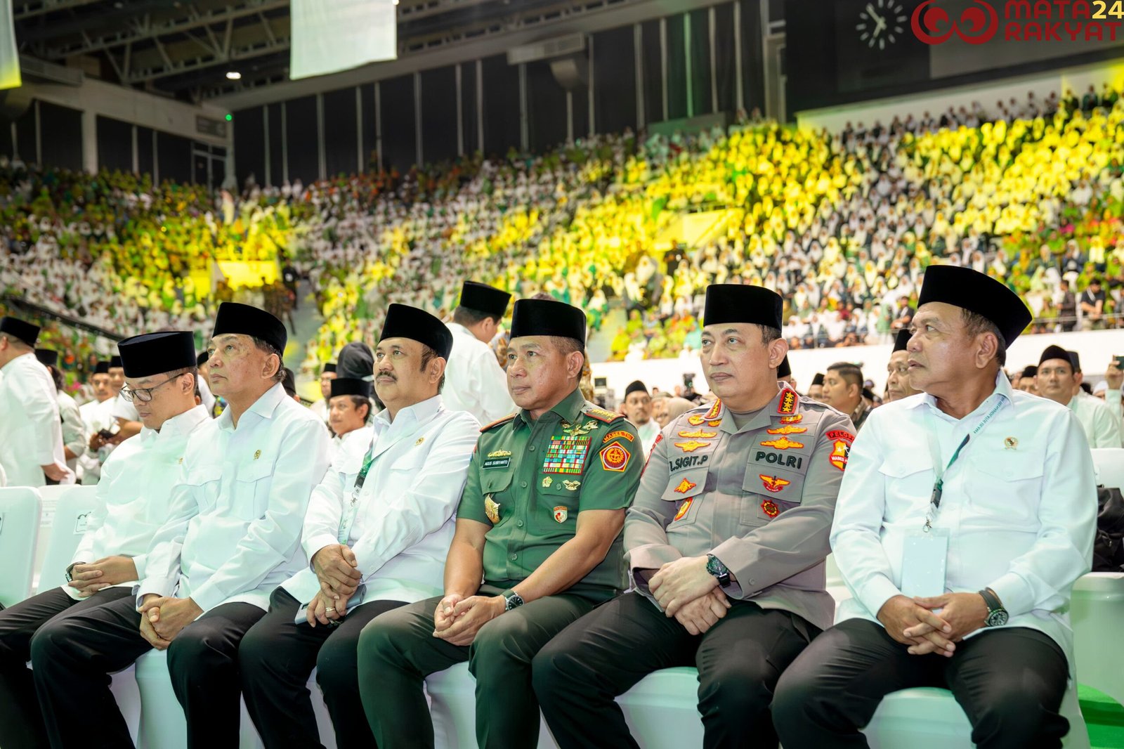 Panglima TNI Dampingi Presiden RI Hadiri Harlah ke-102 Nahdlatul Ulama/Puspen TNI