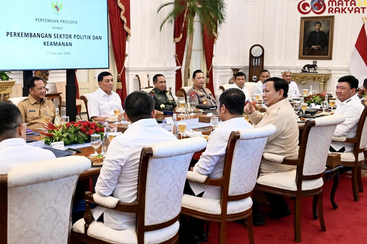 Panglima TNI Hadiri Rapat Terbatas dan Makan Siang Bersama Presiden RI, Bahas Isu Strategis/Biro Setpres