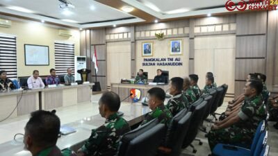 Danlanud Sultan Hasanuddin Ikuti Exit Meeting Bersama BPK RI/Puspen TNI