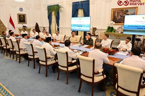 Panglima TNI Hadiri Rapat Terbatas Pimpinan Presiden RI, Bahas Koperasi Desa Merah Putih/BPMI Setpres