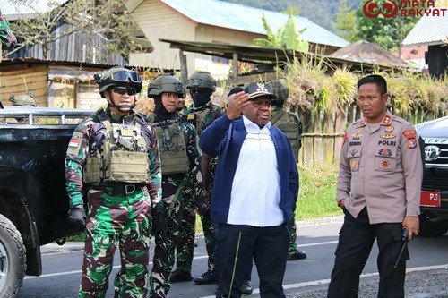 Polri dan Pemerintah Daerah Untuk Menjaga Kondusifitas di Puncak Jaya/Puspen TNI