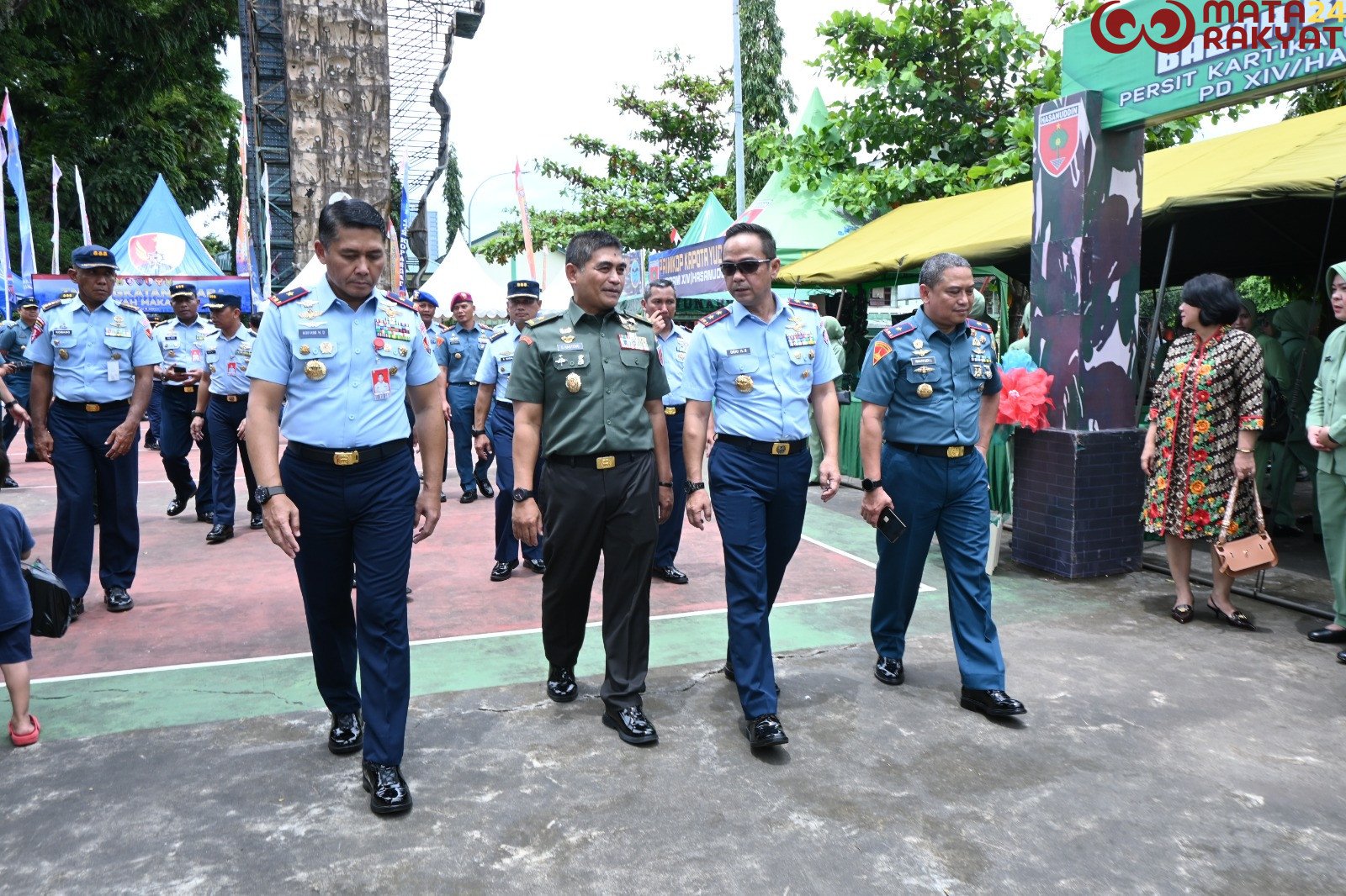 Pangkoopsud II Hadiri Bazaar TNI di wilayah Makassar di Lapangan Hasanuddin/Penkoopsud II