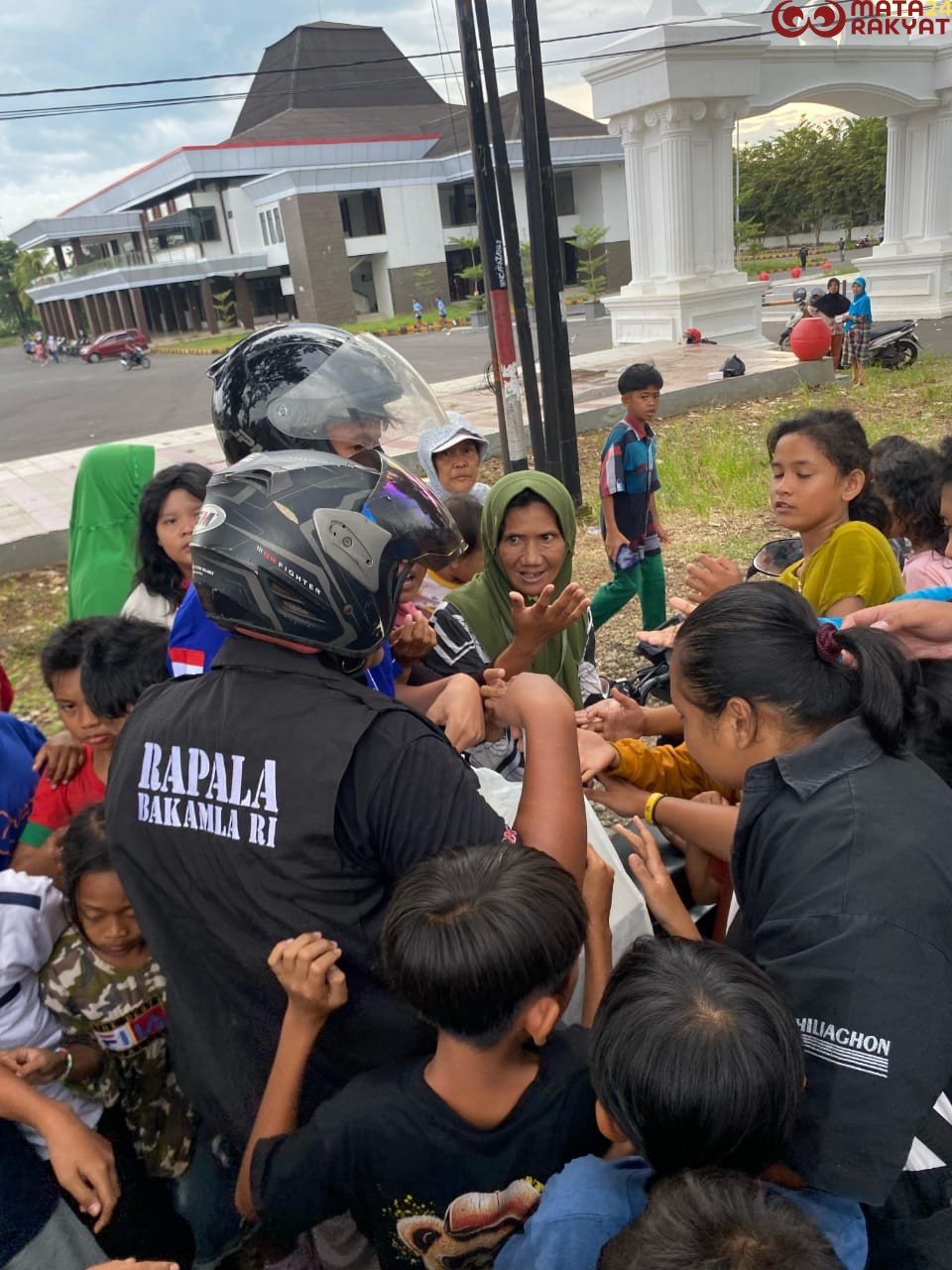 Rapala Bakamla RI Bengkulu Bagikan 1.000 Nasi Kotak di Bulan Ramadhan/Humas Bakamla RI