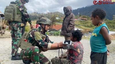 Program Ramadhan Sehat, Satgas Yonif 112/DJ Laksanakan Pelayanan Kesehatan Door To Door di Bulan Puasa/Puspen TNI