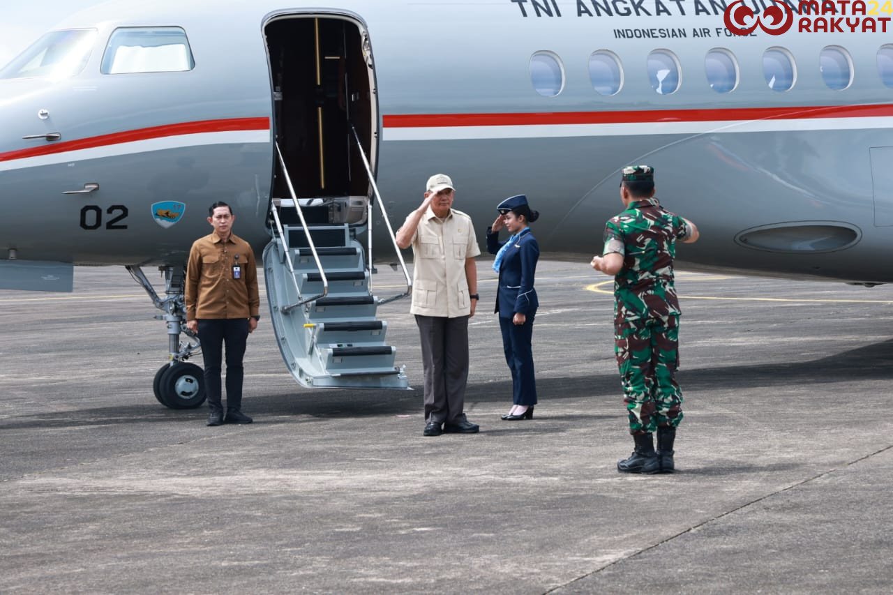 Pangkoops Udara II Sambut Kedatangan dan Keberangkatan Menhan RI di Makassar/Penkoopsud II