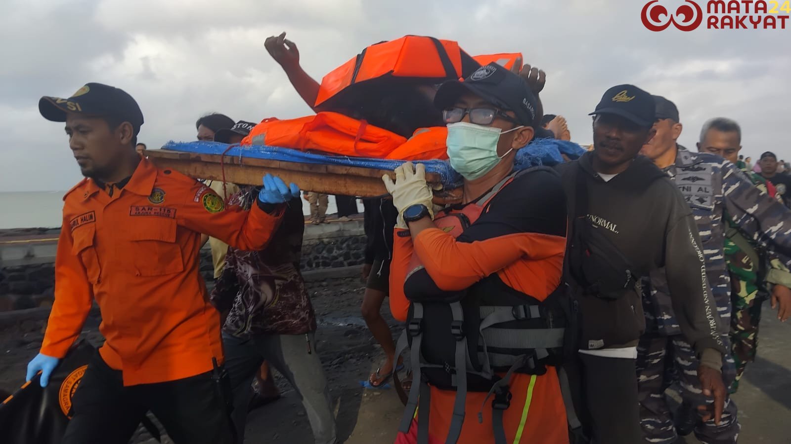 TNI Kerahkan Kekuatan Laut dan Udara Respon Cepat Tenggelamnya KMP Tunu Pratama Jaya/Puspen TNI