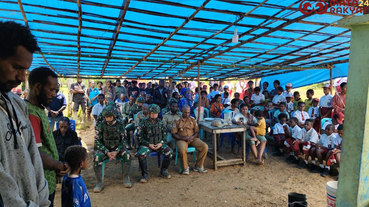 Satgas Yonif 126/KC Bantu Pemakaman Guru Honorer Inspiratif di Kombut/Puspen TNI