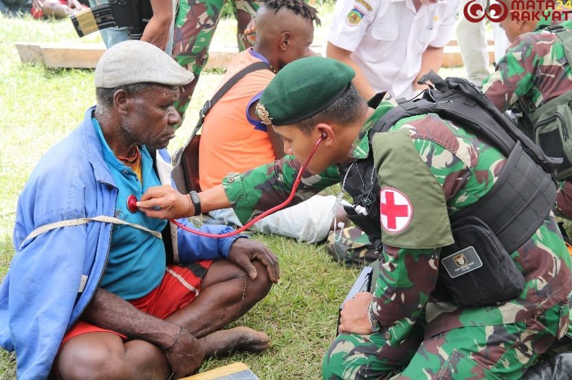 TNI Tegaskan Guru dan Nakes di Yahukimo Profesional, Tak Terlibat Satgas TNI/Puspen TNI