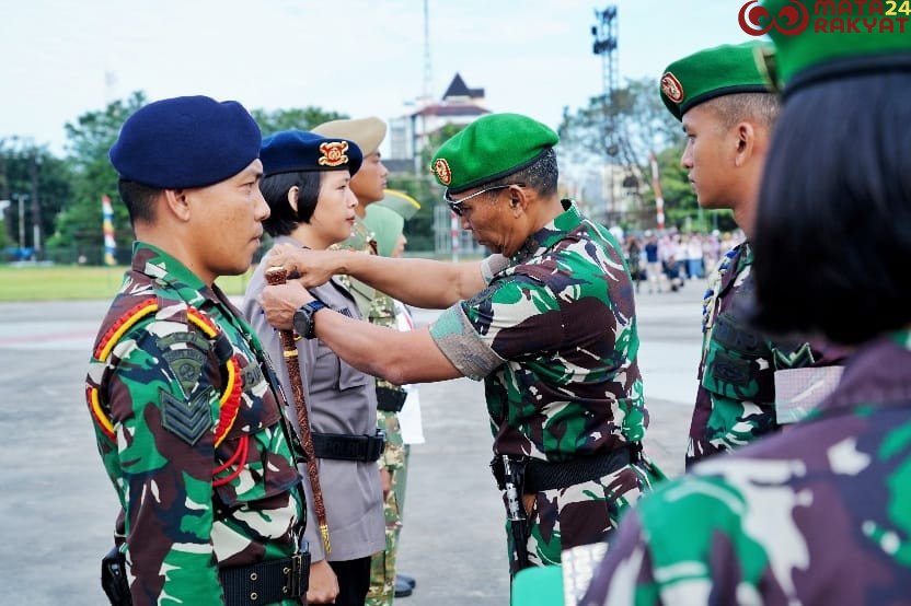 Penutupan SPPI Batch-3 Kolat XIII Makassar : Perkuat Pertahanan Negara dan Wujudkan SDM Unggul Menuju Indonesia Emas 2045/Puspen TNI