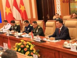 Panglima TNI dan Menhan RI Perkuat Kerja Sama Pertahanan Dengan Vietnam