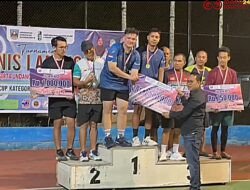 Presidium MD KAHMI Dharmasraya Serahkan Hadia Pemenang Turnamen Teknis Lapangan Sumbar Riau Jambi
