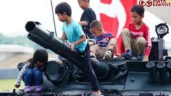 TNI Fair 2025: Monas Meriah Jadi Ajang Pesta Rakyat, Anak-Anak Antusias Naik Panser TNI/Puspen TNI