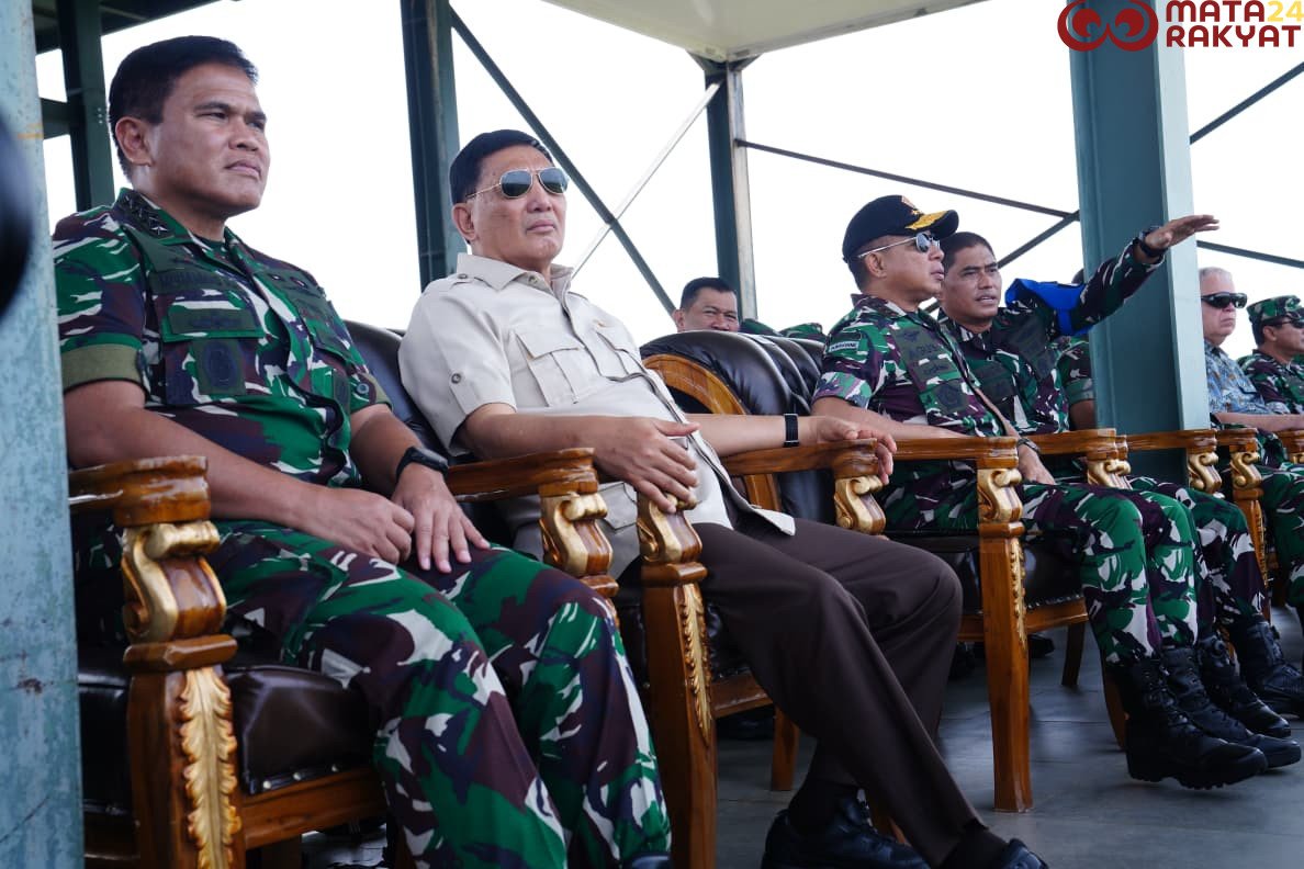 Panglima TNI Dampingi Menhan RI Tinjau Latihan Puncak Super Garuda Shield di Baturaja/Puspen TNI