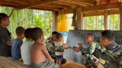 TNI Dorong Akses Pendidikan Dasar di Papua, Gelar Pengajaran Calistung di Wametkapa/Puspen TNI