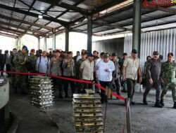 Panglima TNI Bersama Presiden Prabowo Saksikan Penyerahan Aset Rampasan Korupsi untuk PT Timah