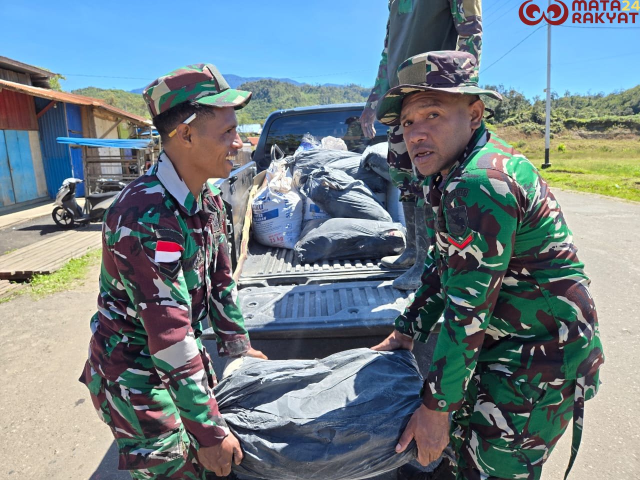 Kodim 1715/Yahukimo Melaksanakan Renovasi Rumah Tidak Layak Huni Dalam Rangka Memperingati HUT Korem 172/PWY Ke-62/Puspen TNI