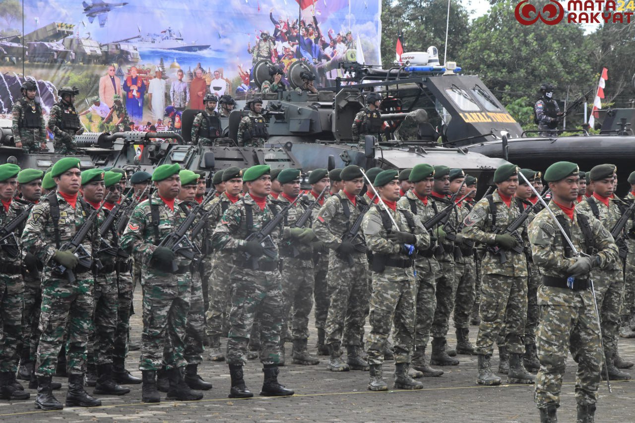 Kodim 1710/Mimika Bersama Satuan TNI Se-Garnisun Timika Gelar Upacara HUT Ke-80 TNI Tahun 2025/Puspen TNI