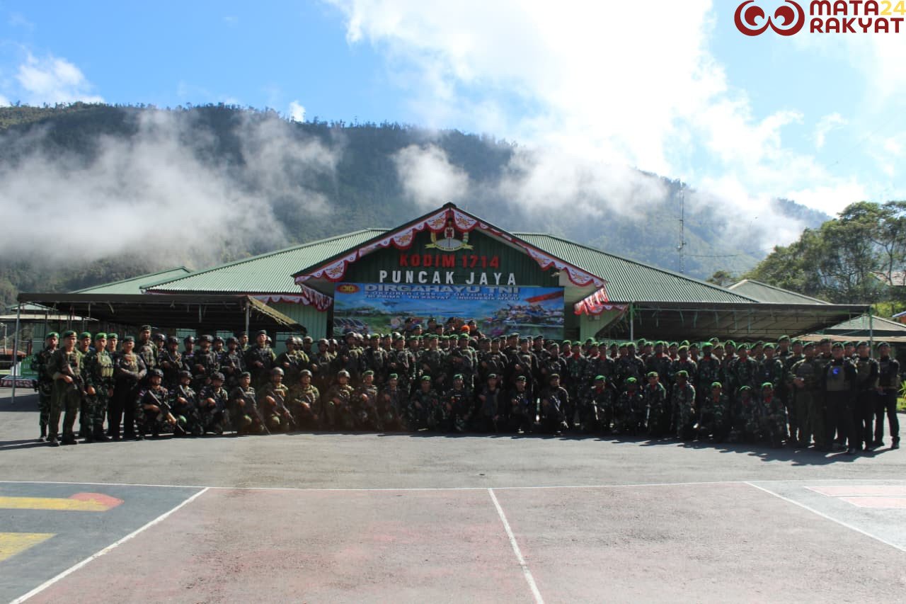 Kodim 1714/Puncak Jaya dan Satgas Penugasan Gelar Upacara HUT Ke-80 TNI Prima TNI Rakyat Indonesia Maju/Puspen TNI