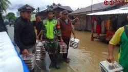 Prajurit Kodam IM Sigap Selamatkan Warga Aceh dari Banjir dan Longsor/Puspen TNI