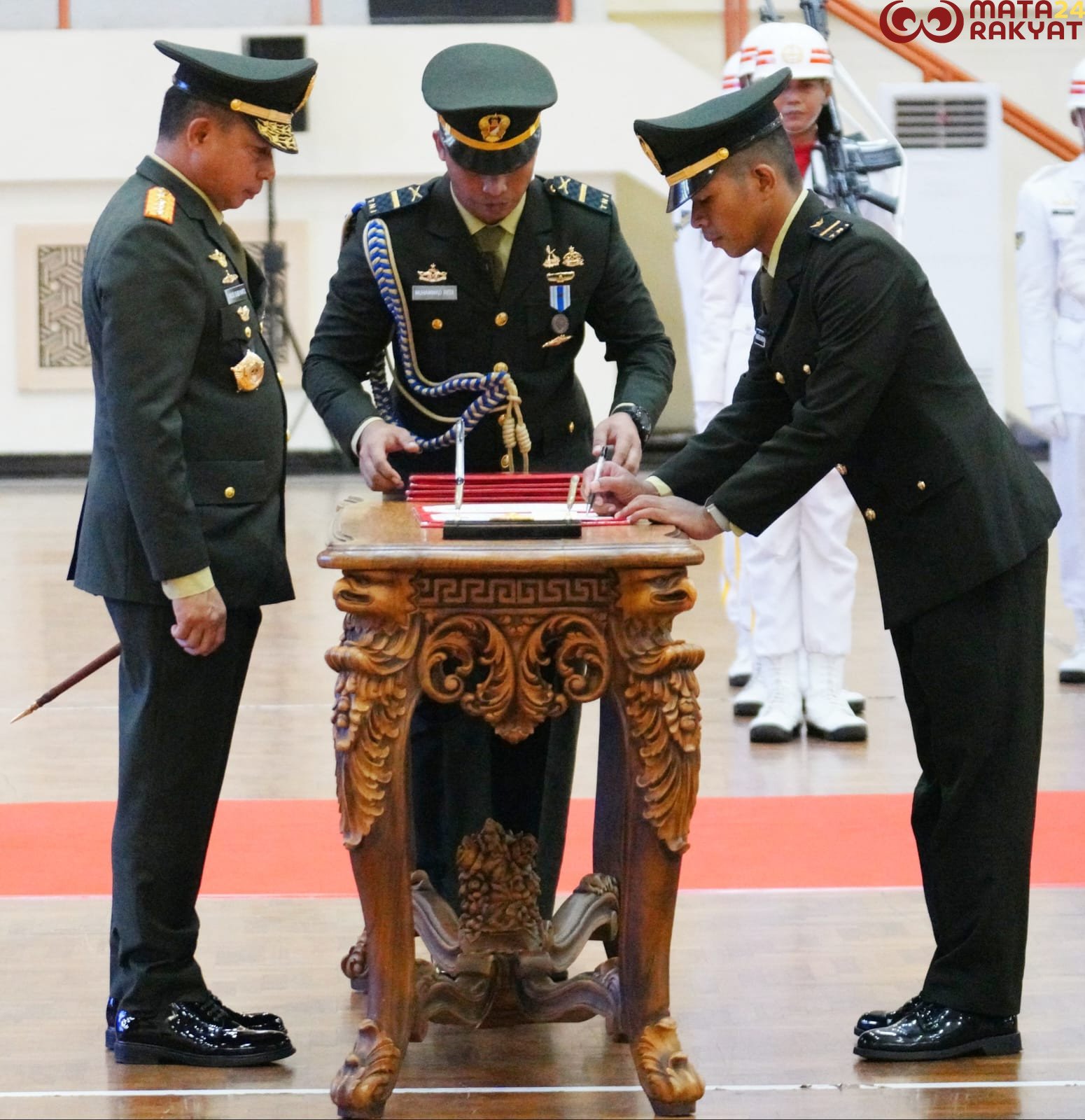 Panglima TNI Lantik 51 Perwira Muda Keahlian Khusus Siber TA 2025/Puspen TNI