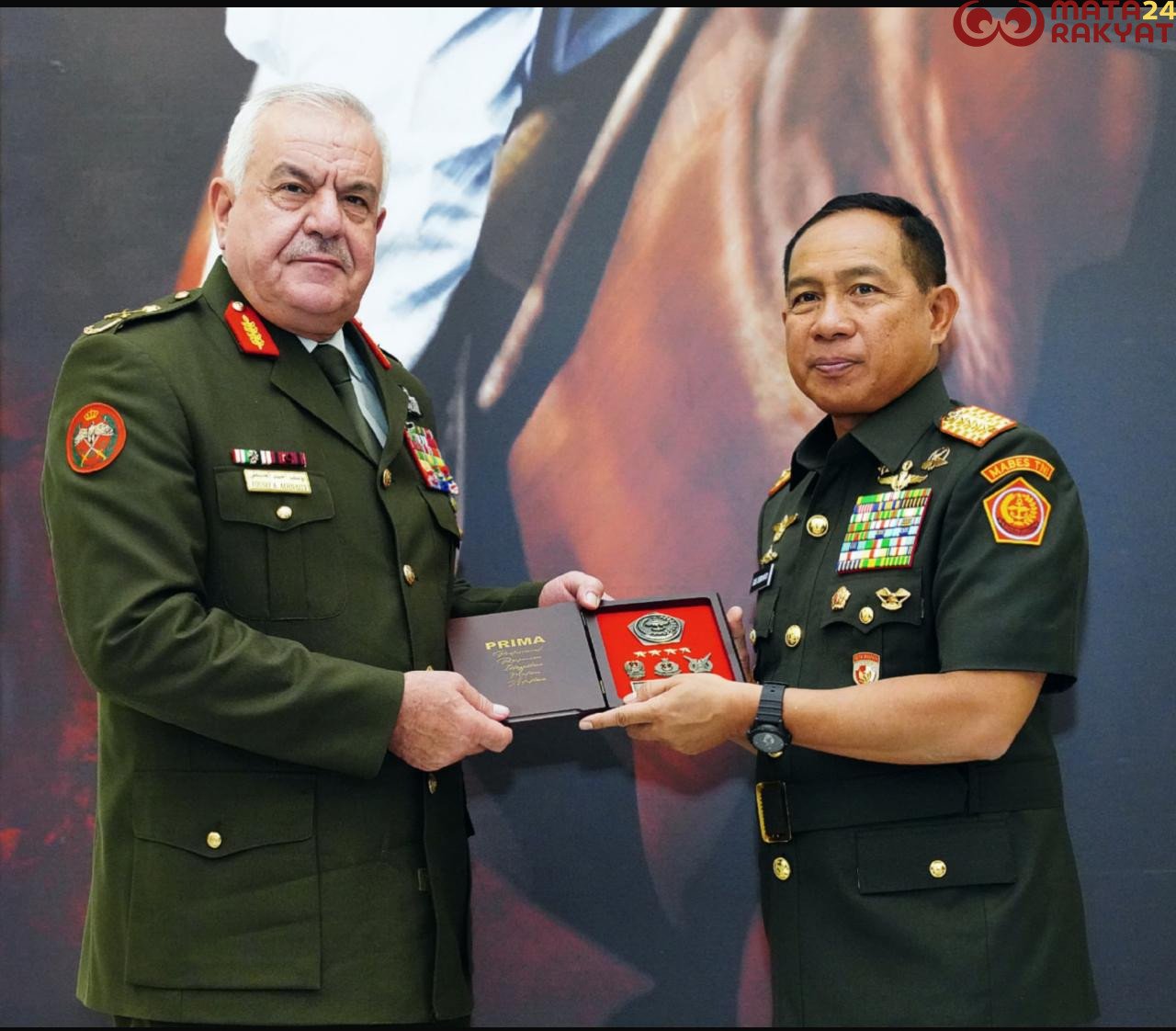 Panglima TNI Terima Kunjungan Kehormatan Mayor Jenderal Al Hnaity/Puspen TNI