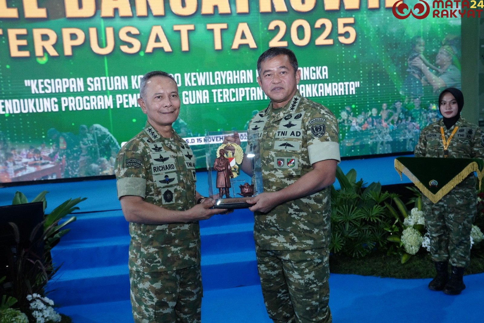 Panglima TNI Instruksikan Jajaran TNI AD Jaga Kondusifitas dan Ketahanan Nasional di Apel Dansatkowil 2025/Puspen TNI