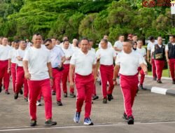 Olahraga Bersama, Panglima TNI Ajak Prajurit dan PNS TNI Jalani Pola Hidup Sehat