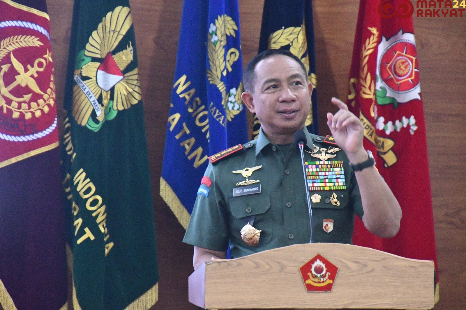 Panglima TNI Berikan Kuliah Umum kepada 111 Pasis Sesko TNI /Puspen TNI