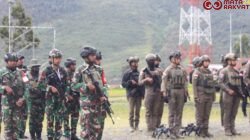 TNI–Polri Gelar Patroli Gabungan Perketat Keamanan Puncak Jaya/Puspen TNI