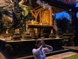 Thalia Artis Penyanyi Cantik yang Taat Beribadah