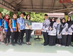 Apresiasi Peran Pendidik dan Dukung Fasilitas Belajar, JTT Gelar Bakti Sosial di Hari Guru Nasional