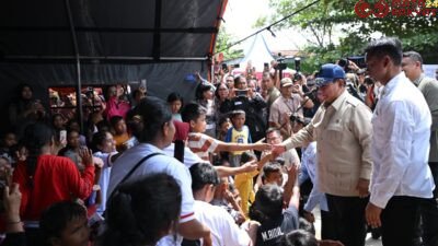 Panglima TNI Dampingi Presiden RI Pastikan Penanganan dan Pemulihan Bencana Terkendali/Puspen TNI