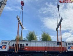 Dukung Kelancaran Peningkatan Mobilitas Masyarakat, KAI Logistik Kirim 7 Lokomotif ke Jawa