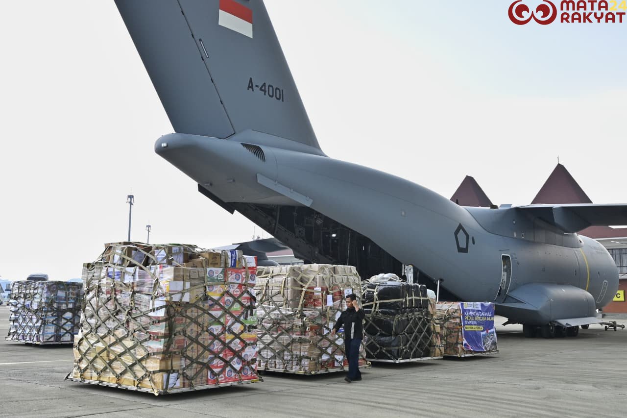 Ratusan Ton Bantuan Terbang ke Sumatera, TNI Percepat Operasi Kemanusiaan/Puspen