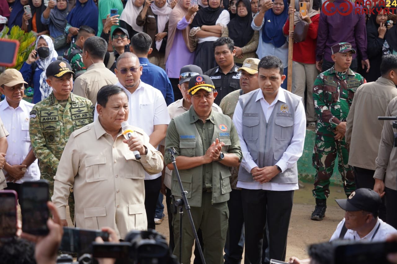 Panglima TNI Dampingi Presiden RI Tinjau Pengungsi, Huntara, dan Infrastruktur di Sumbar/Puspen TNI