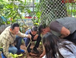 BRI BO Tanah Abang Region 6/Jakarta 1 Laksanakan Aksi Sosial Penanaman Pohon di RPTRA Kampung Bali