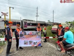 Serius Tekan Kecelakaan, KAI Daop 7 Madiun Lakukan 115 Sosialisasi Keselamatan Perlintasan Sepanjang 2025