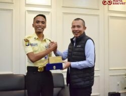 BRI Region 6/Jakarta 1 Berikan Apresiasi kepada Satpam BO Tanjung Priok Peraih Rekor MURI
