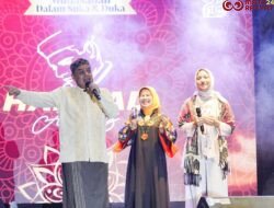 𝐃𝐢 𝐀𝐭𝐚𝐬 𝐏𝐚𝐧𝐠𝐠𝐮𝐧𝐠 𝐝𝐚𝐧 𝐊𝐢𝐥𝐚𝐮𝐚𝐧 𝐂𝐚𝐡𝐚𝐲𝐚, 𝐌𝐚𝐥𝐚𝐦 𝐏𝐮𝐧𝐜𝐚𝐤 𝐇𝐔𝐓 𝐤𝐞-𝟐𝟐 𝐃𝐡𝐚𝐫𝐦𝐚𝐬𝐫𝐚𝐲𝐚 𝐁𝐞𝐫𝐬𝐚𝐦𝐚 𝐇𝐚𝐝𝐝𝐚𝐝 𝐀𝐥𝐰𝐢 𝐁𝐞𝐫𝐥𝐚𝐧𝐠𝐬𝐮𝐧𝐠 𝐒𝐲𝐚𝐡𝐝𝐮