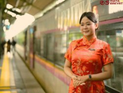 KAI Services Hadirkan Nuansa Imlek dalam Perjalanan Kereta Api